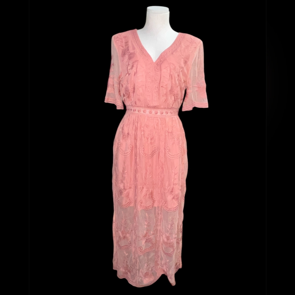 Elegant Coral Empire Waist Lace Dress - Picture 4 of 8